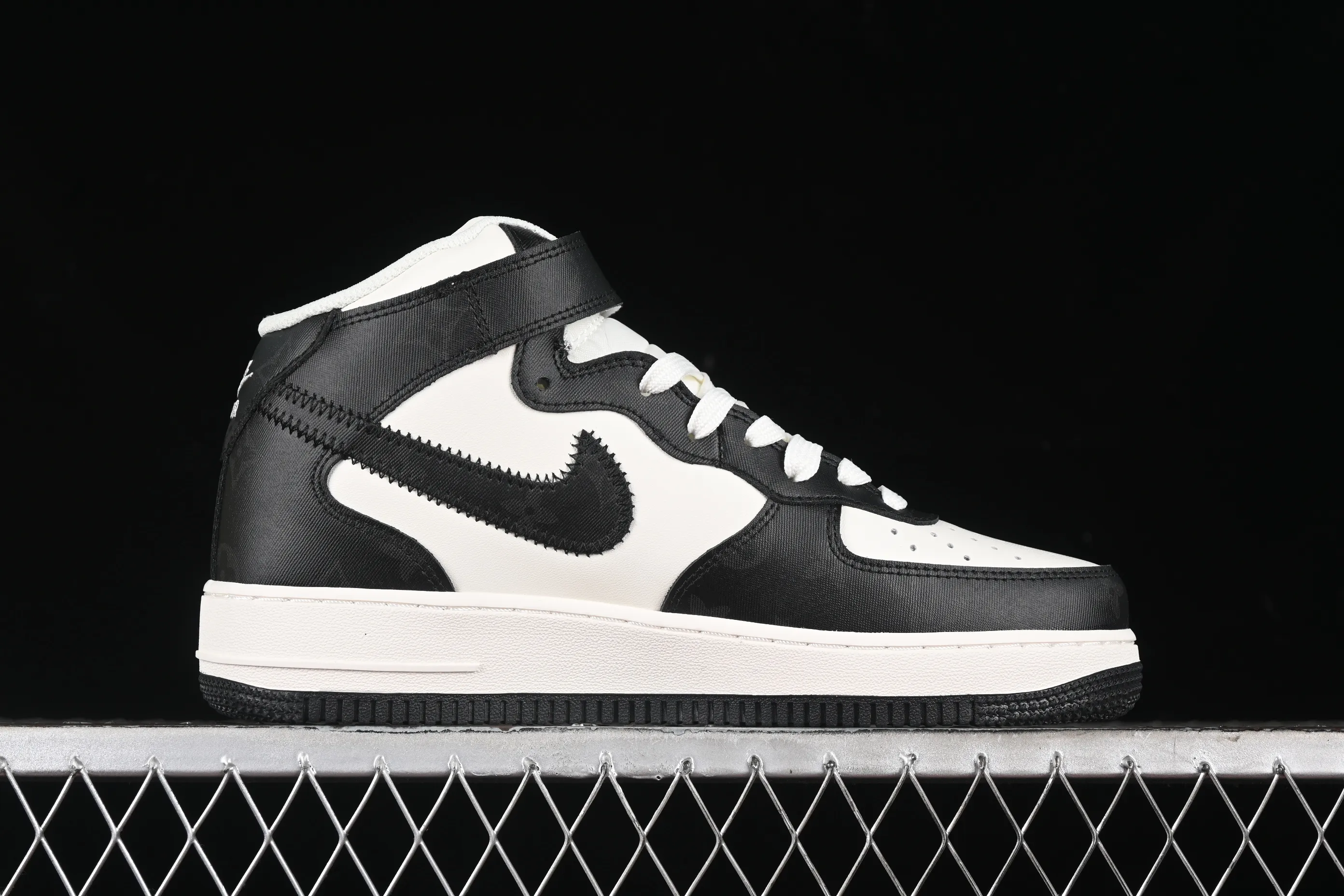 All Categories Nk Air Force 1 Air Force Series Nk Air Force 1 Mid Air Force Mid Nk Air Force 1'07 Mid Beige Air Force One Mid Casual Sneakers LL0222-005